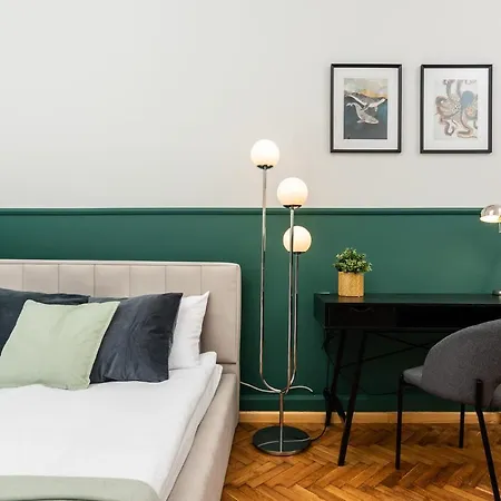 Classy Old Town Apartment - By Upstairs Kraków Zewnętrze zdjęcie